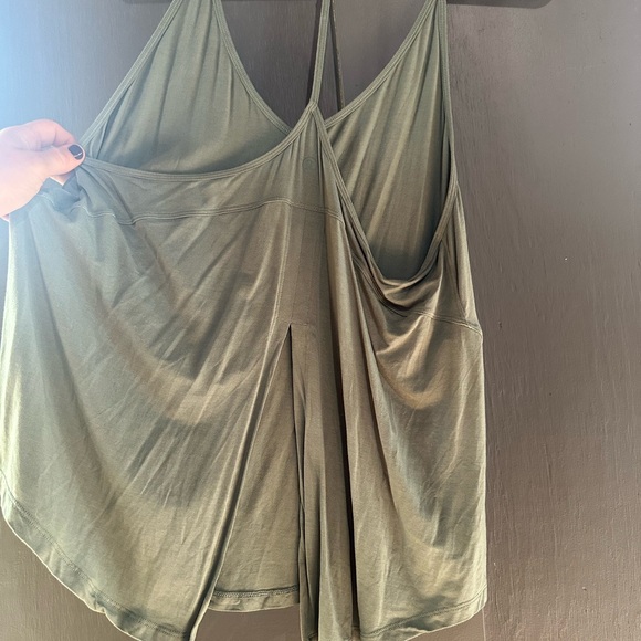 Lululemon Lightweight Yoga Tank - 8 - Tidewater Teal - Picture 3 of 5